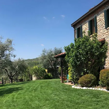 Hébergement de vacances House Petrarca *